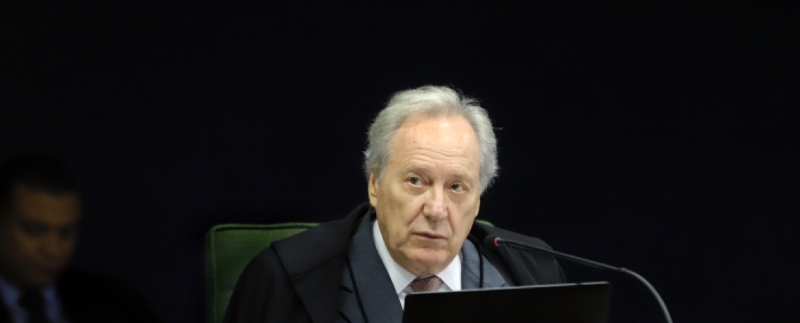 Lewandowski diz que gestor pode responder por improbidade se atrasar segunda dose da vacina