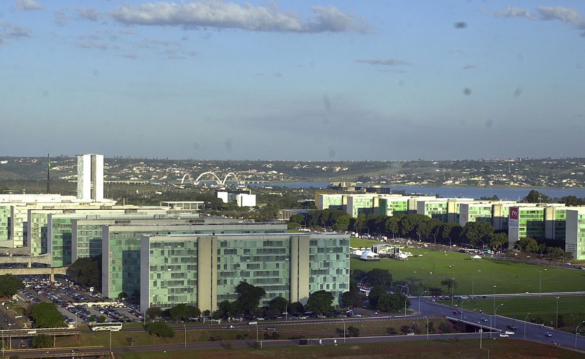 Automação pode suprir aposentadoria de 53,6 mil servidores em 2030