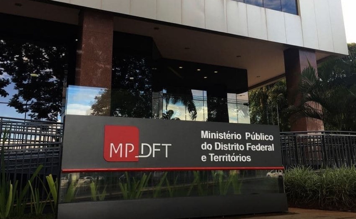 Ministério Público pede explicações sobre campanha de vacinação de gestores educacionais no DF