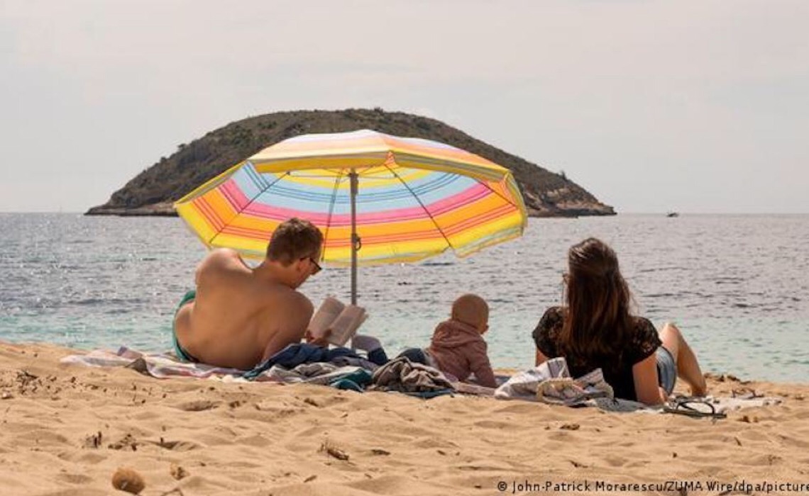 Espanha reabre fronteiras para turistas vacinados