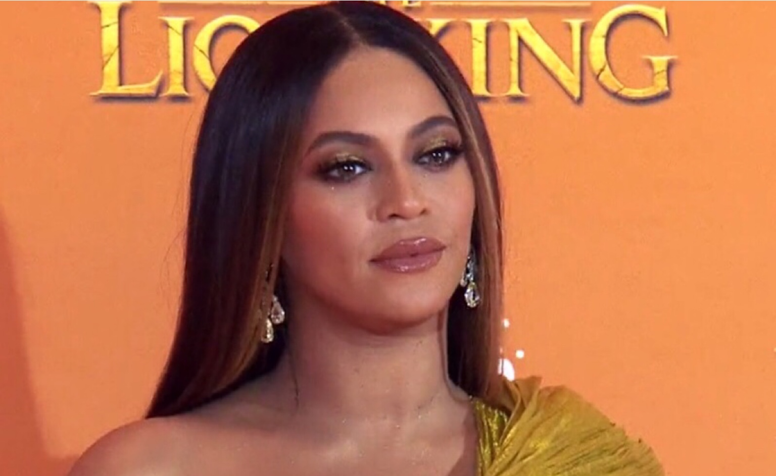 Beyoncé anuncia campanha contra a fome no Brasil