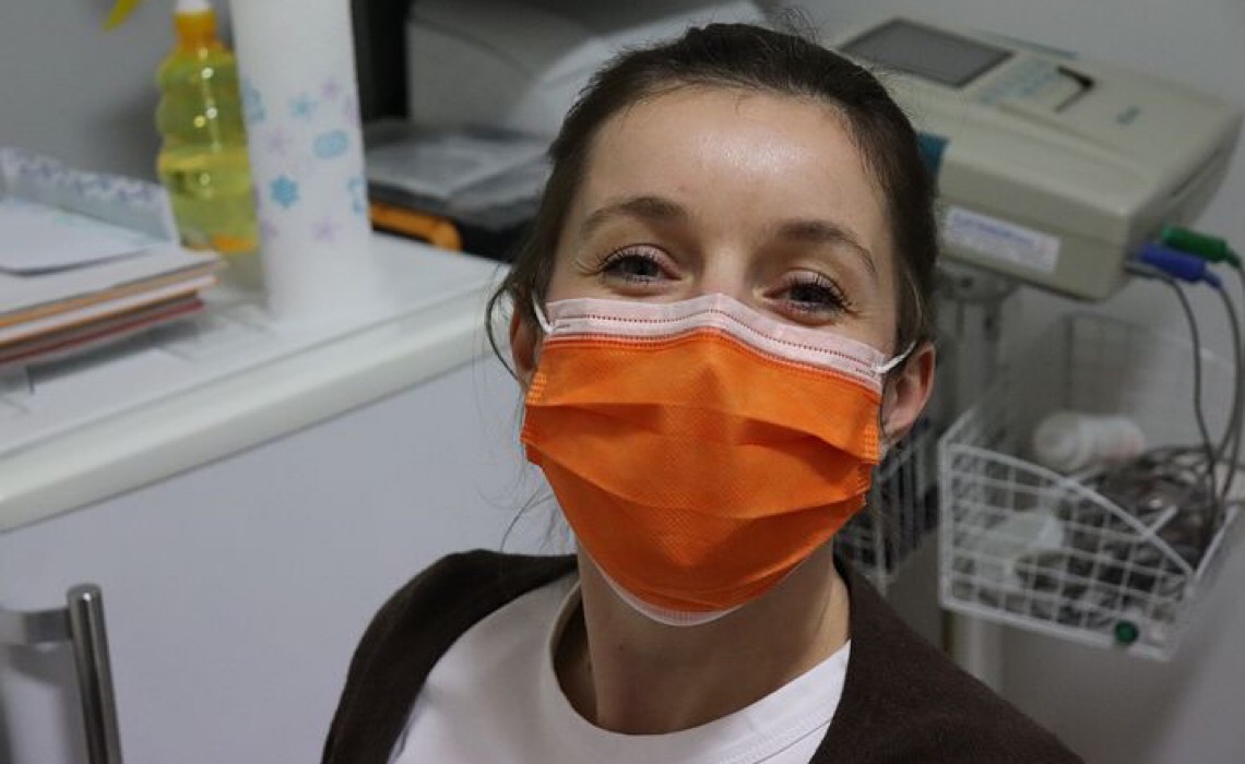 É um erro pensar que a pandemia está dominada; continue a usar as máscaras
