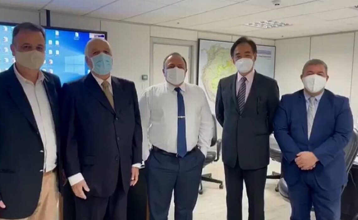 Eduardo Pazuello e Elcio Franco decretaram a fase final do governo Jair Bolsonaro