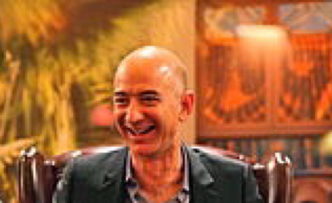 Superexploração e impostos zerados: Quem é Jeff Bezos, o bilionário que foi passear no espaço