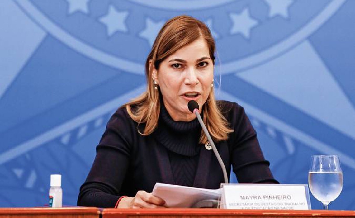 Secretária do Ministério da Saúde revela reunião com embaixador de Portugal sobre tratamento precoce