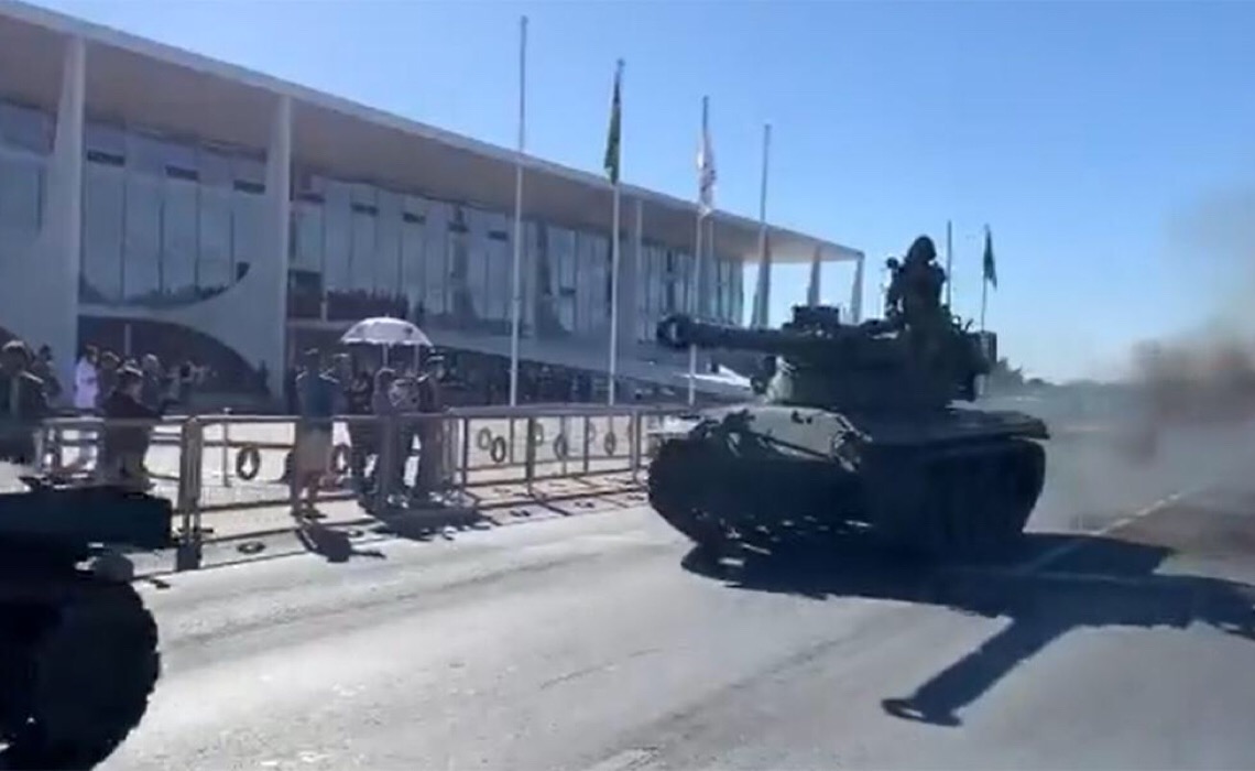 O objetivo dos atos de 7 de setembro é invadir o Congresso e o STF, aponta o Estado de S. Paulo