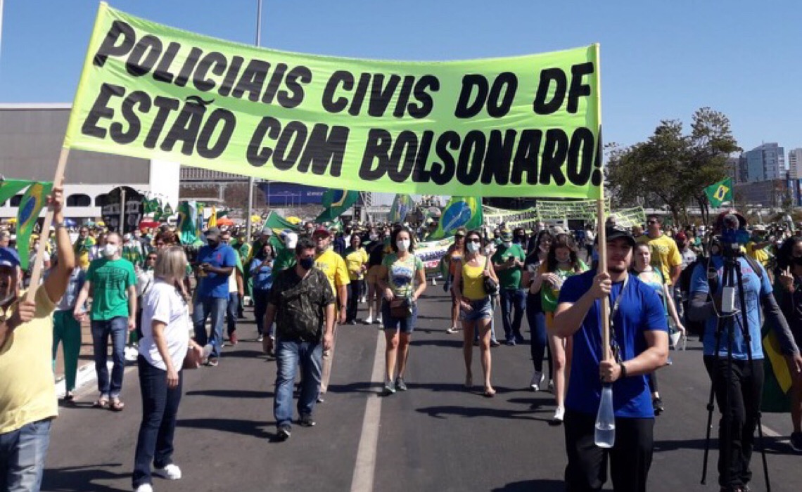 Cada um fale por si