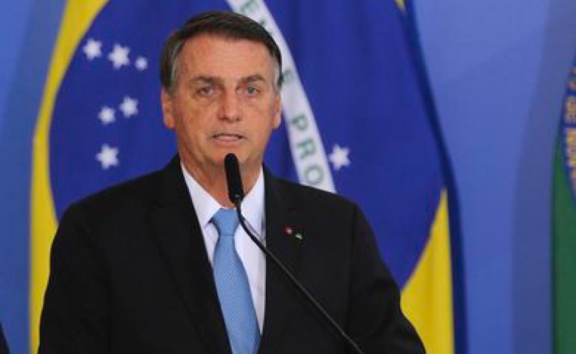 Em nota oficial, Presidente diz que não teve intenção de agredir outros Poderes