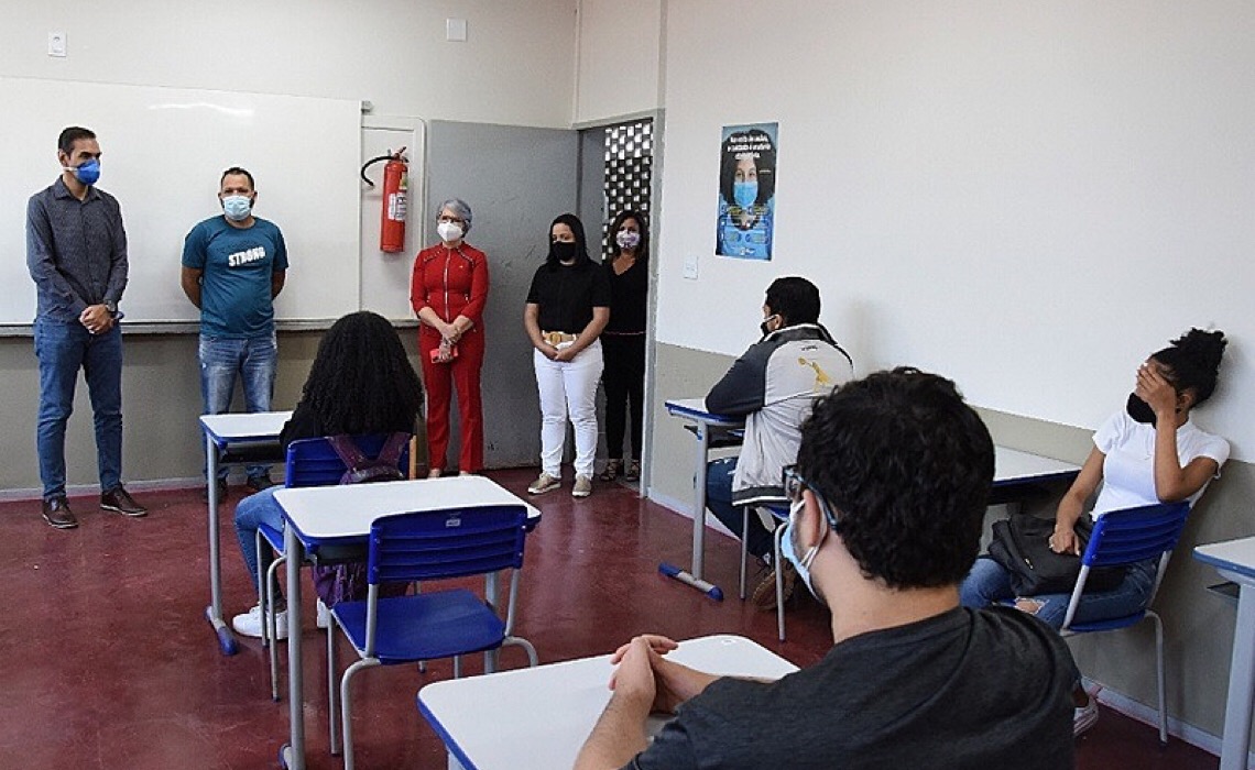 Número de escolas no Distrito Federal com casos de Covid-19 aumenta 30%
