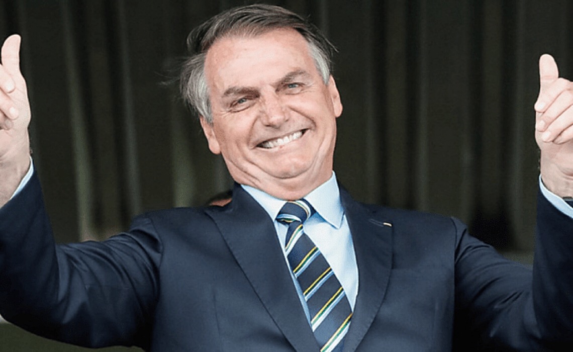 Jair Messias Bolsonaro, a chacota que destrói o Brasil