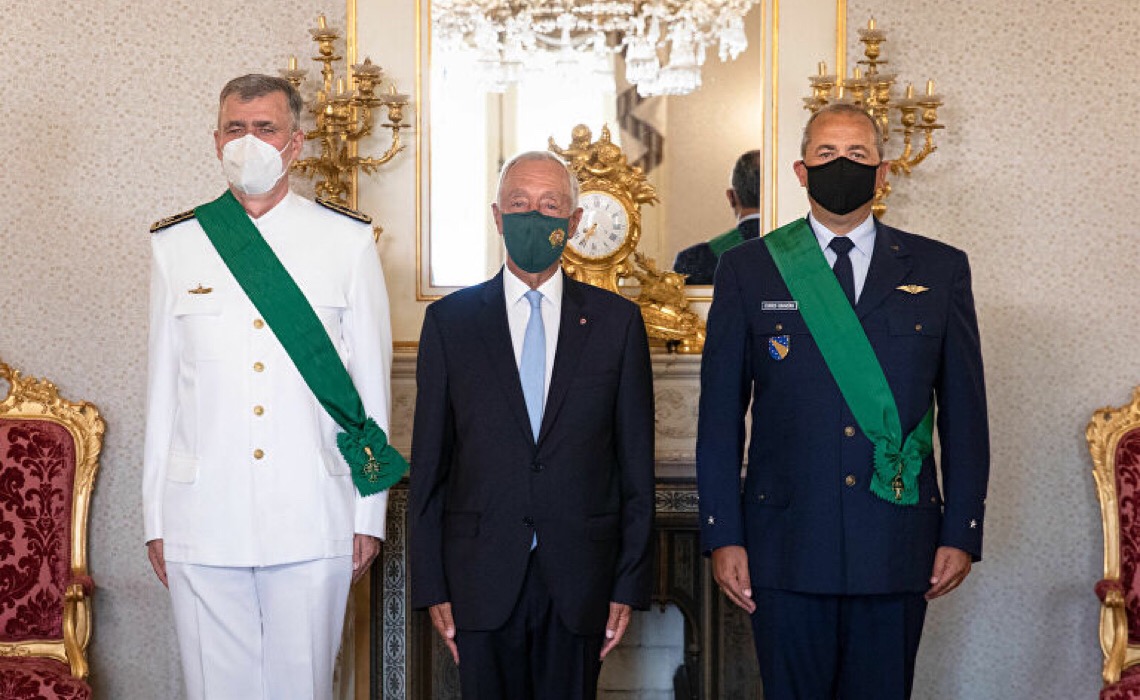 Covid-19: 'Portugal tem dívida de gratidão com vice-almirante por sucesso na vacinação', diz médico