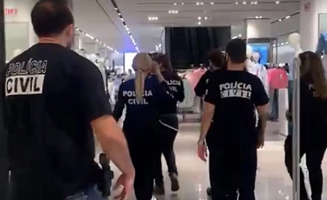 Delegada de polícia negra é impedida de entrar em loja da Zara no Ceará e instaura inquérito