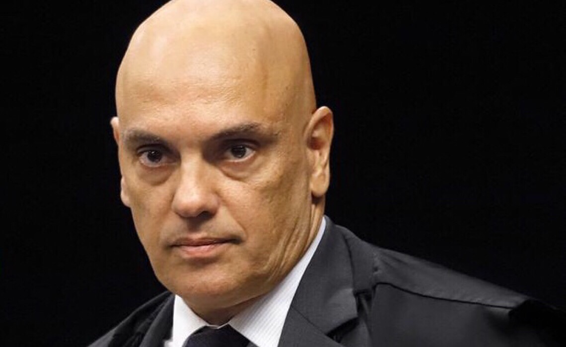 Alexandre suspende reintegração de posse contra 800 famílias em São Paulo