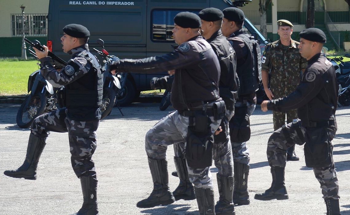 Maioria dos policiais mortos no Rio de forma violenta estava de folga