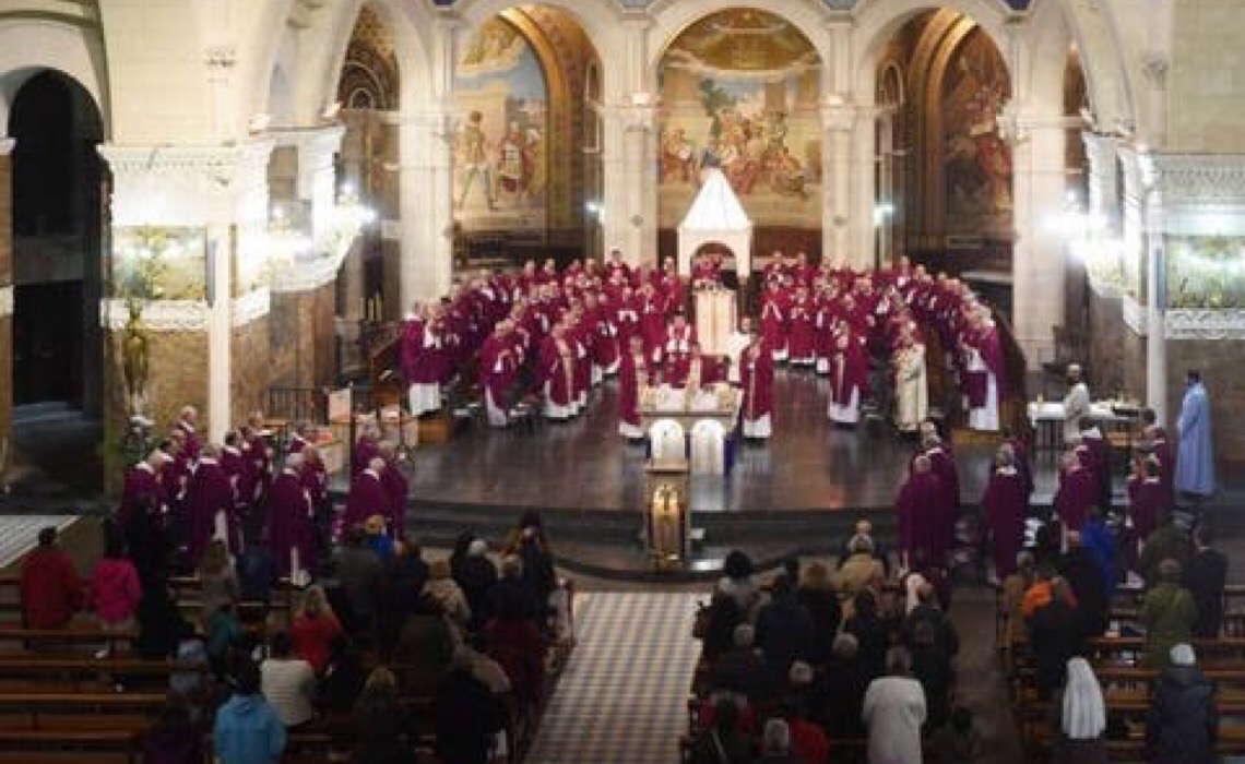 Igreja Católica da França: 216.000 menores foram vítimas de abuso sexual em 70 anos, diz relatório