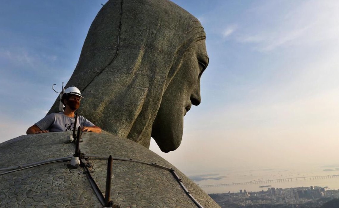 Rio de Janeiro celebra os 90 anos do Cristo Redentor