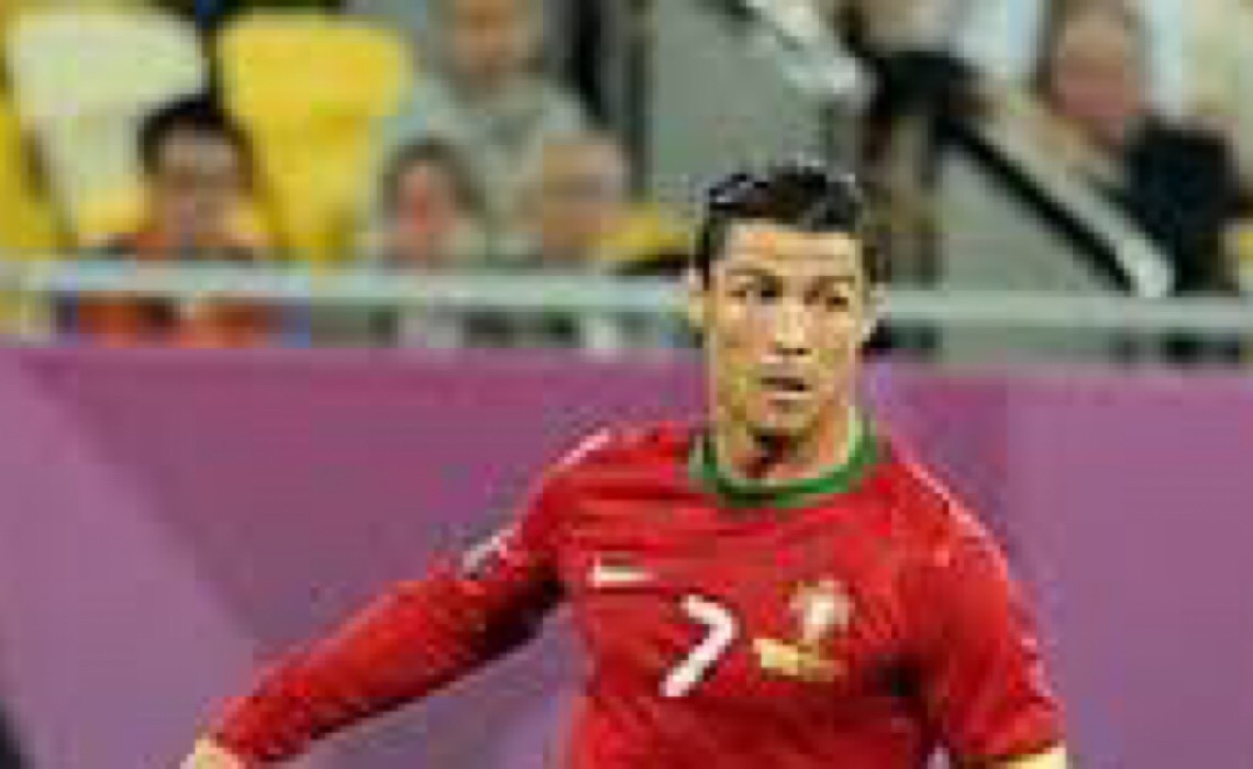 Dinamarca garante vaga na Copa; Portugal goleia com 3 gols de Cristiano Ronaldo