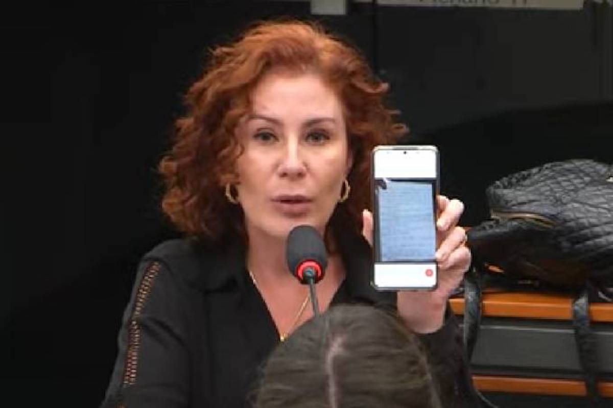 O golpe baixo e repugnante de Carla Zambelli contra Lula