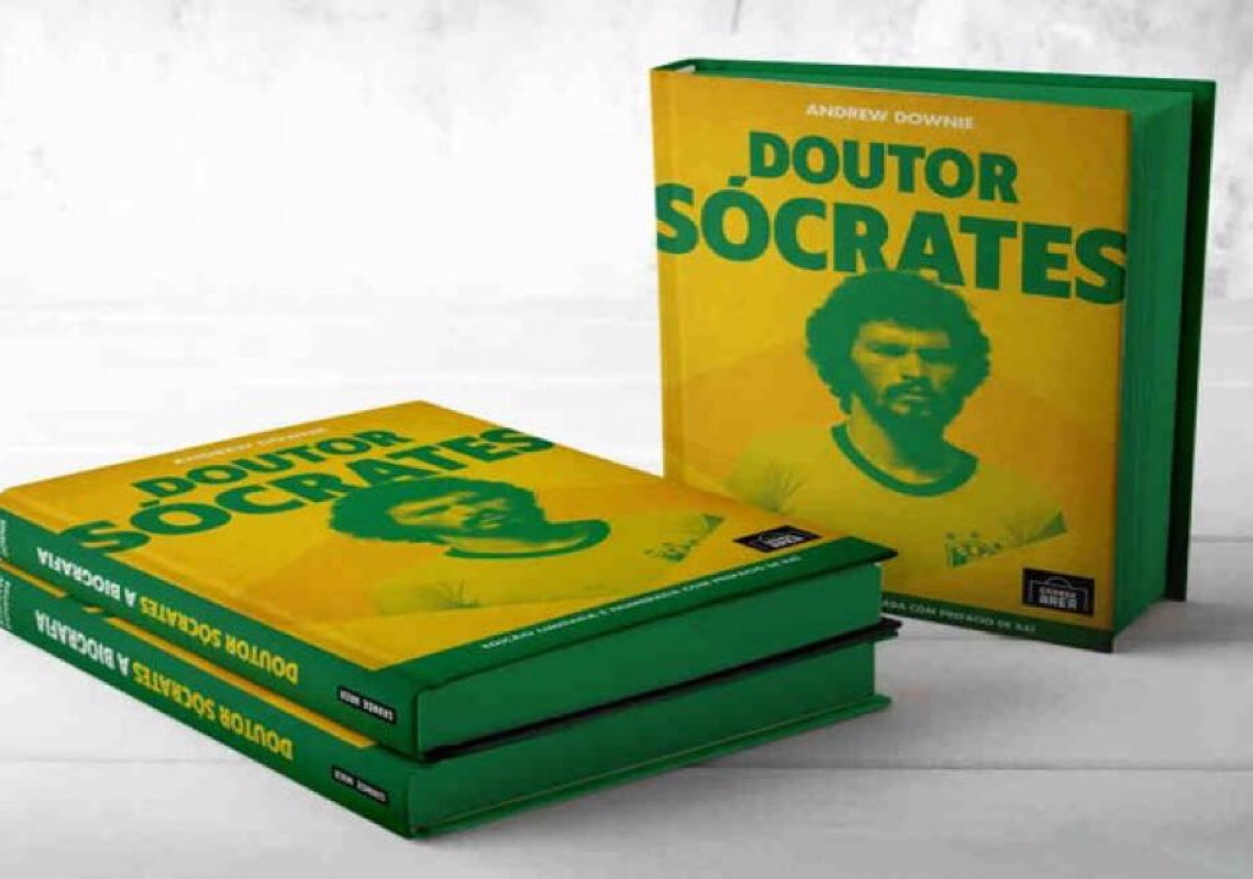 Obra mostra Sócrates notável dentro e fora das quatro linhas