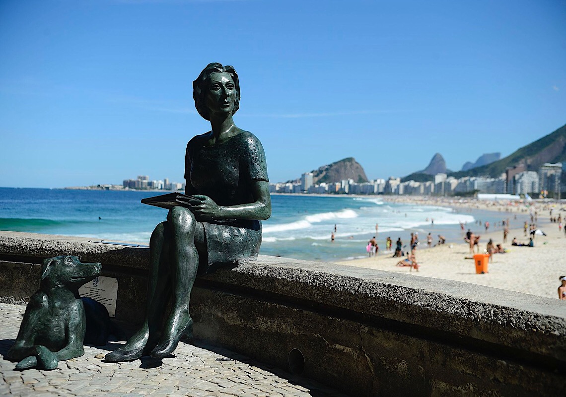 Livro amplia detalhes sobre Clarice Lispector