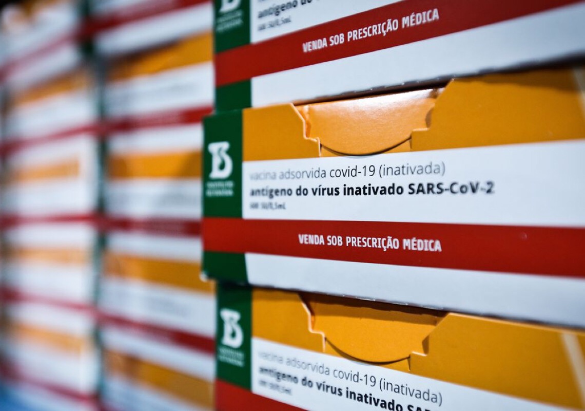 União Europeia autoriza entrada de turistas vacinados com CoronaVac