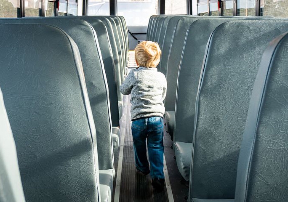 Viagens de crianças e adolescentes: Confira cuidados que devem ser tomados