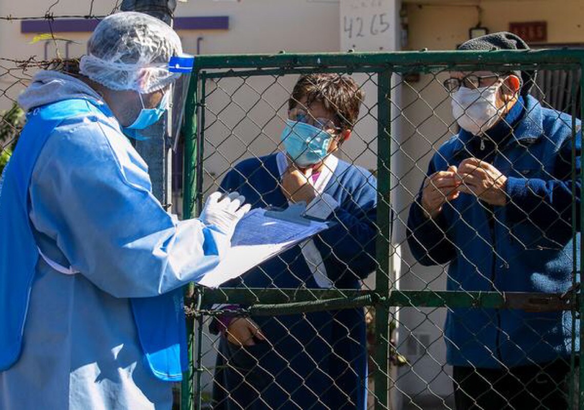 Américas tem 100 milhões de infectados com Covid, e casos sobem com Ômicron