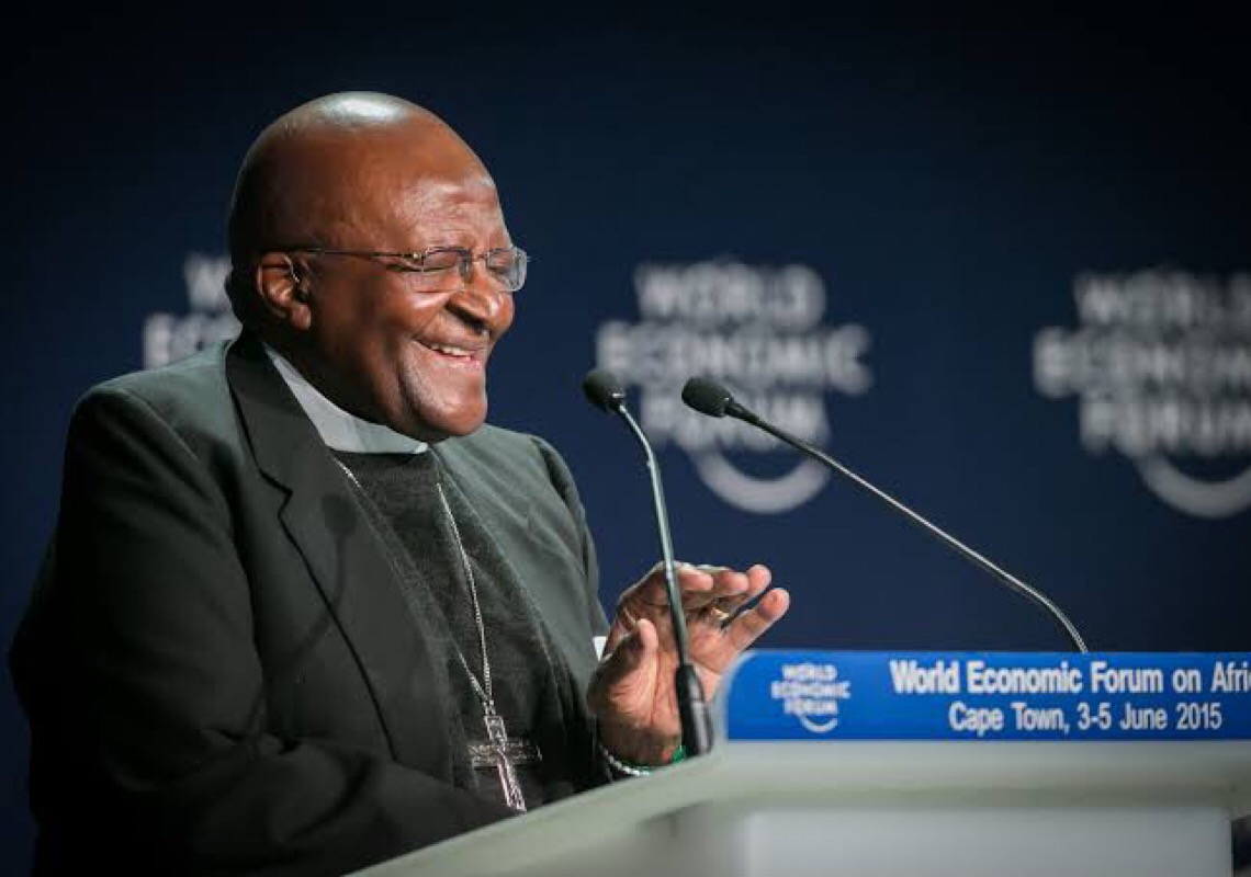 Nobel da Paz, ativista anti-aparheid Desmond Tutu morre aos 90 anos