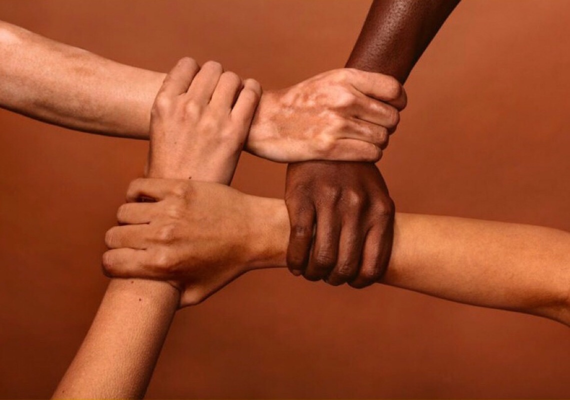 'Não fazer nada é perpetuar os privilégios brancos e o racismo'