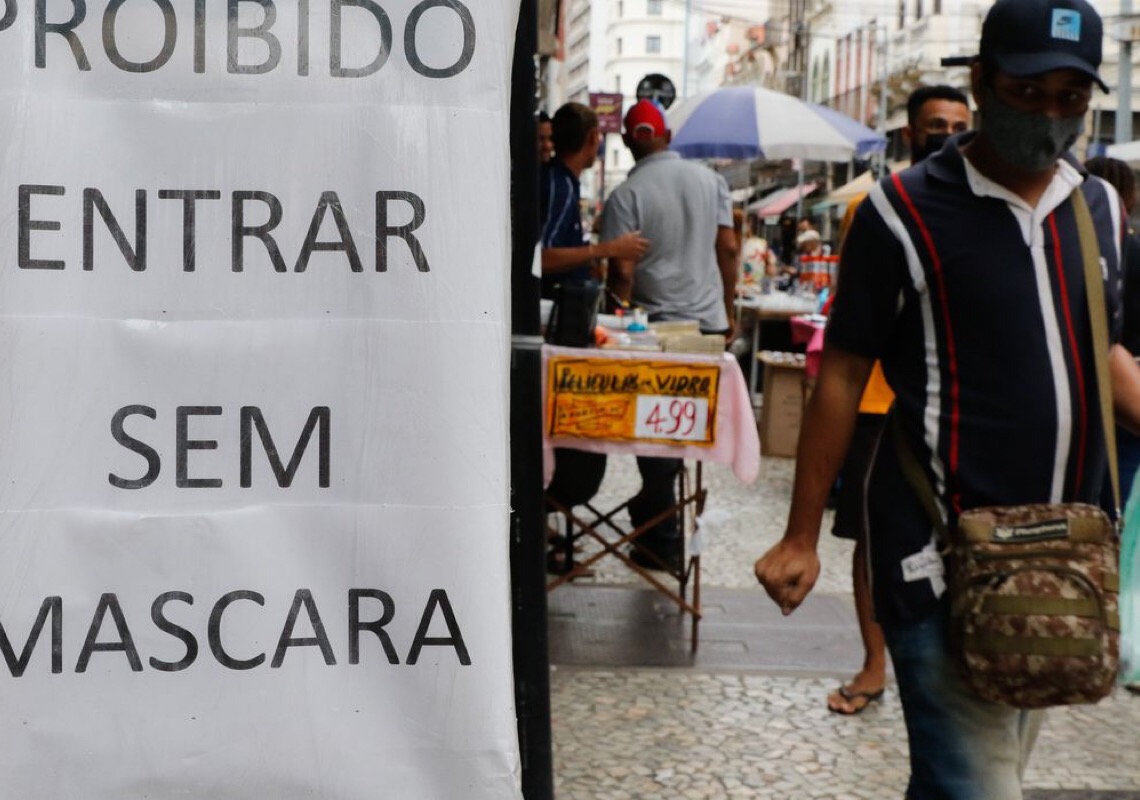 Brasil registra 77 casos da variante Ômicron