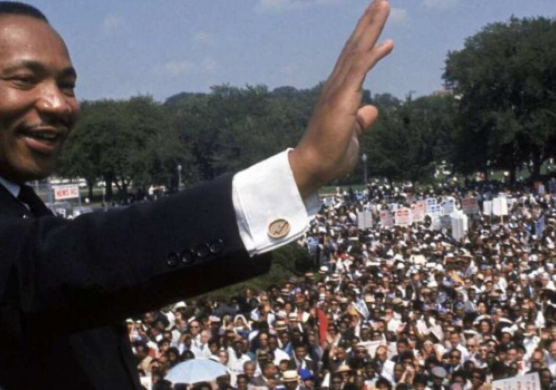 Em dia de homenagens a Martin Luther King Jr., filhos pedem ação por reforma eleitoral