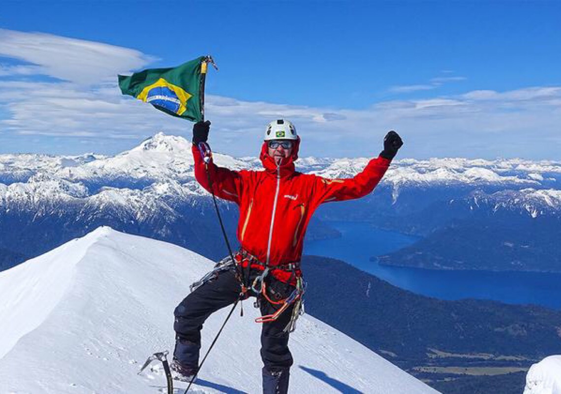 Waldemar Niclevicz: Alpinista brasileiro pede respeito ao ecossistema