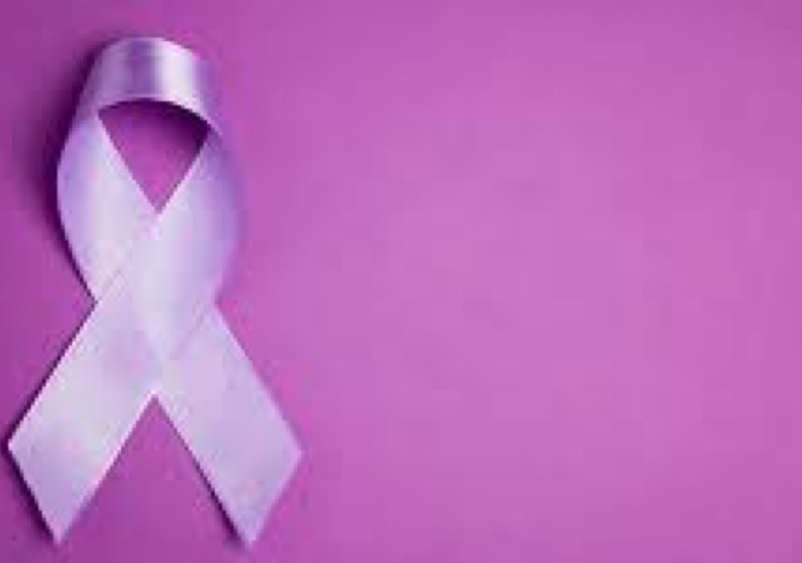 Fevereiro Roxo alerta sobre a importância do diagnóstico precoce do Alzheimer