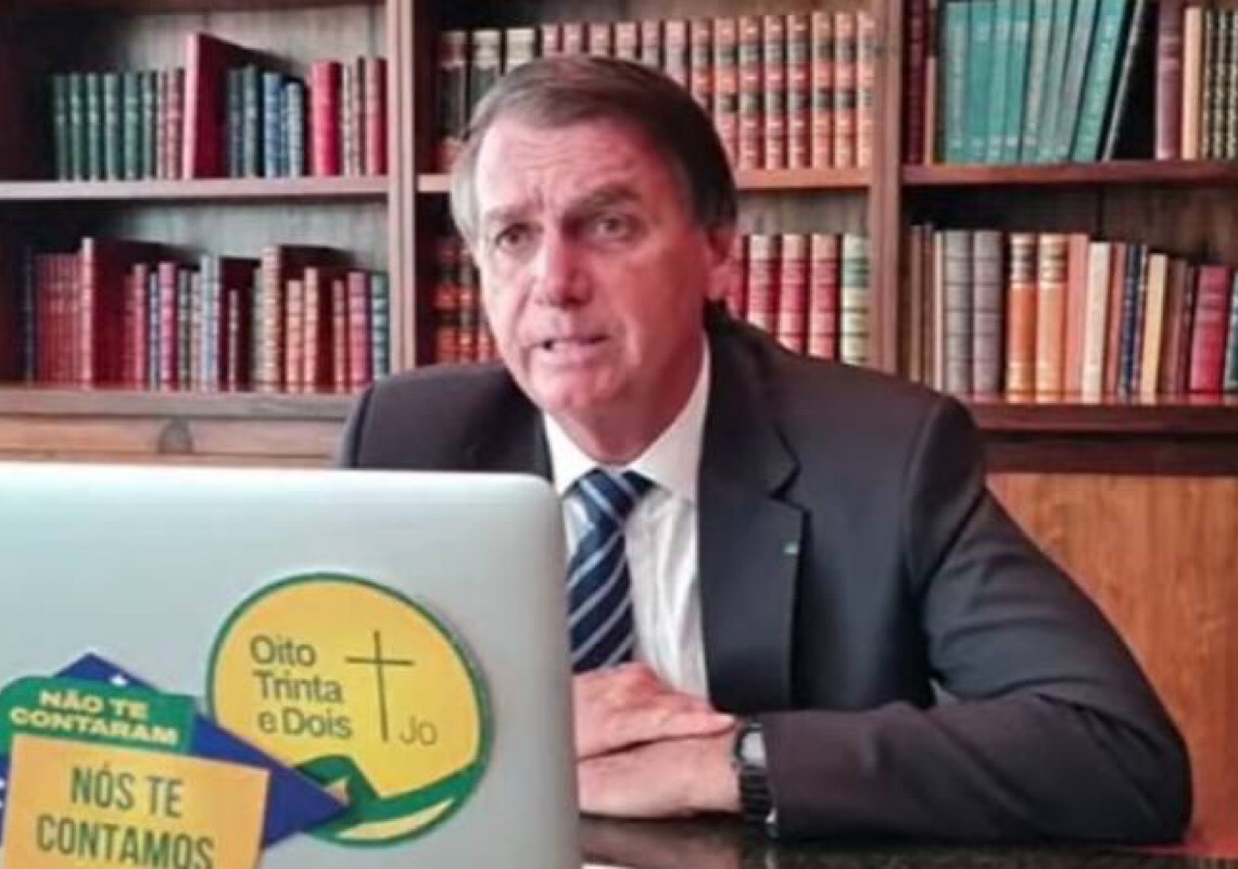 O insano recado de Bolsonaro no WhatsApp