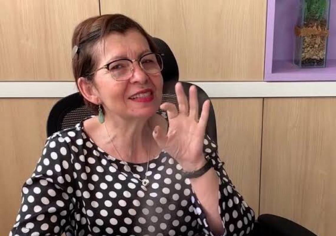 Marizete Neves lança a obra 