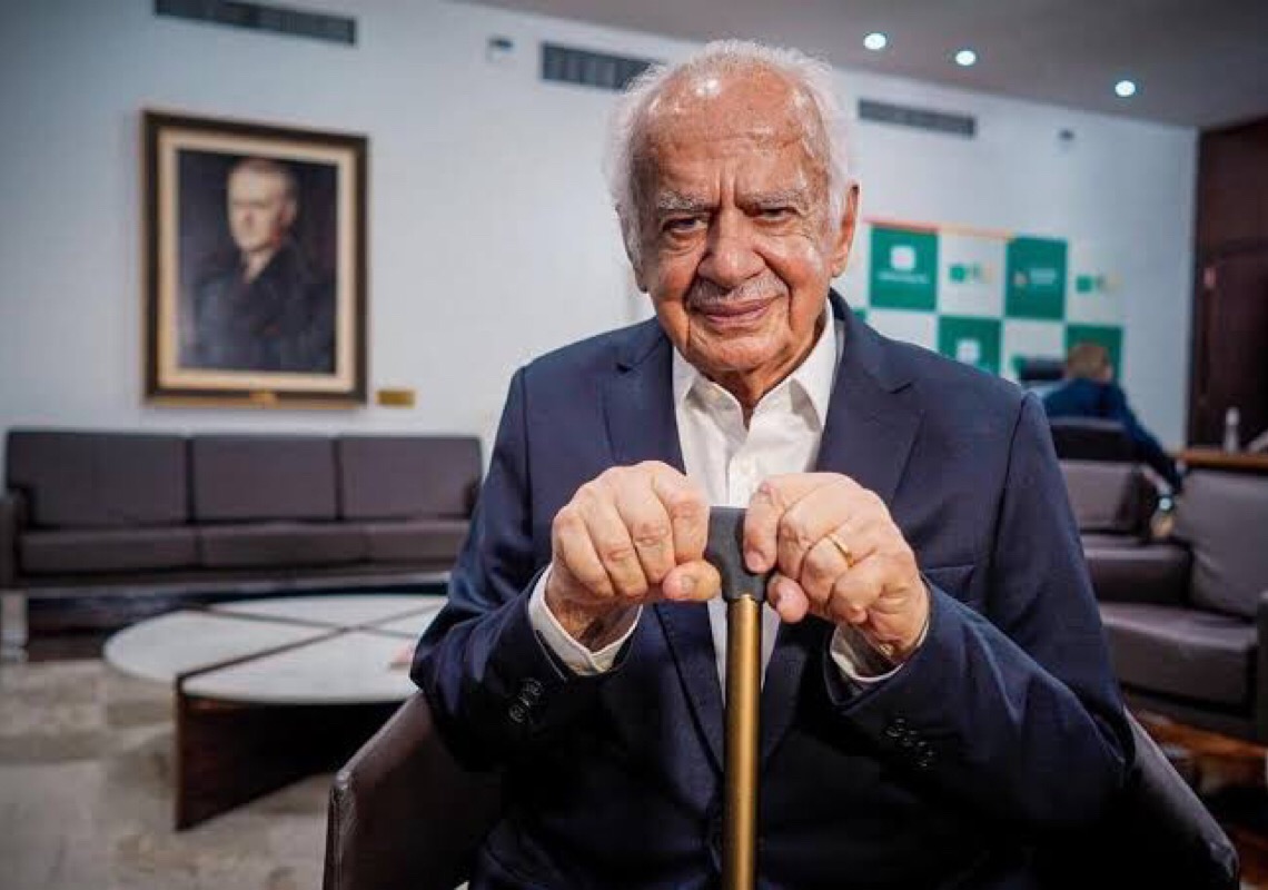 'Grupo que apoia Lula deixa marca dolorosa no MDB', diz Simon