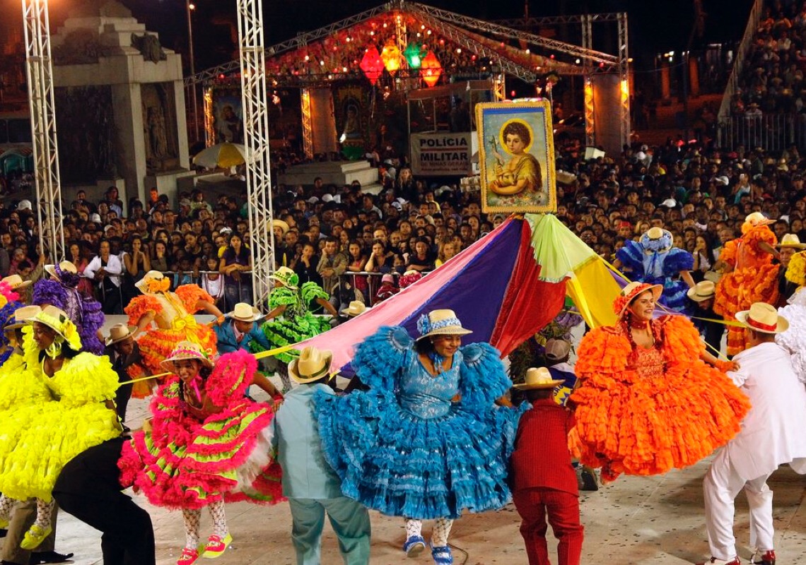 Manifestações culturais ganham espaço em festas juninas no Nordeste