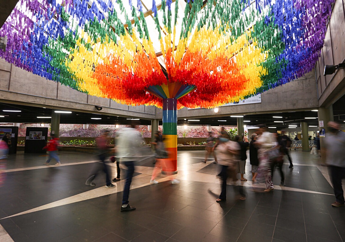 Parada do Orgulho LGBTQIA+ de Brasília acontece neste domingo, 3