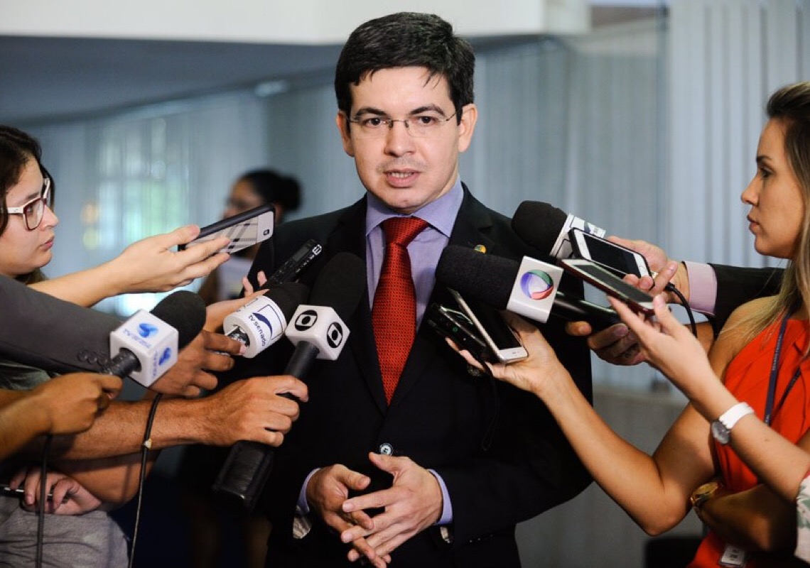 Após grosseria de Bolsonaro, Randolfe pede desculpas a Marcelo Rebelo, presidente de Portugal, 