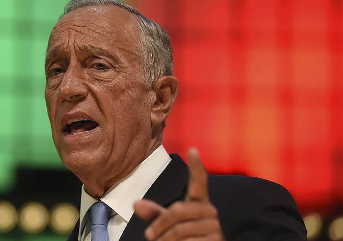 Presidente de Portugal discute cenário no exterior com Temer sem citar Bolsonaro
