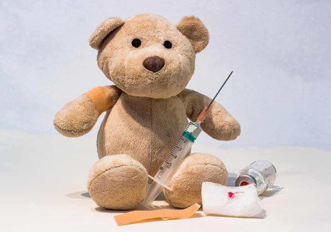 Diversos países seguem exigindo comprovação de vacinação para uma viagem segura