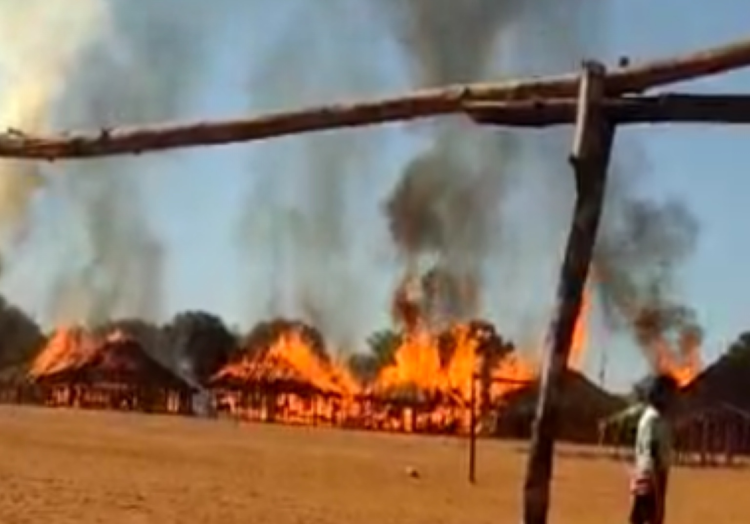 MPF solicita que PF e Funai investiguem incêndio que atingiu aldeia Xavante