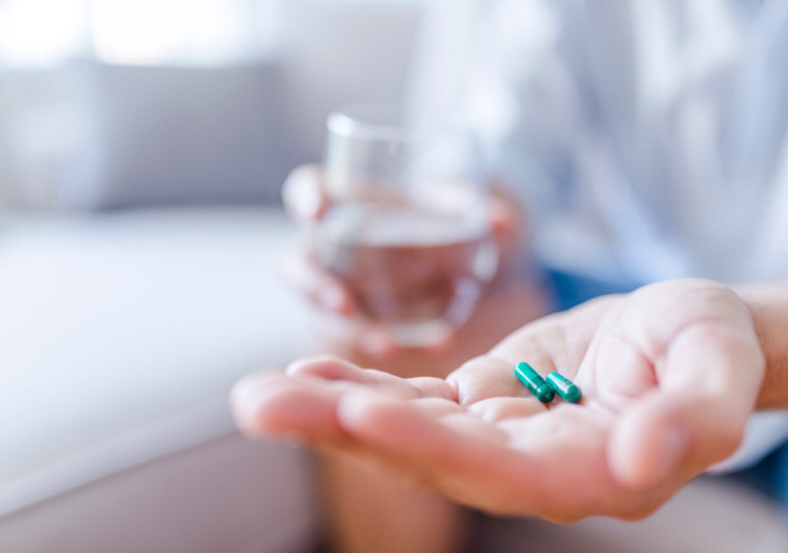 Quais são os principais riscos da automedicação?