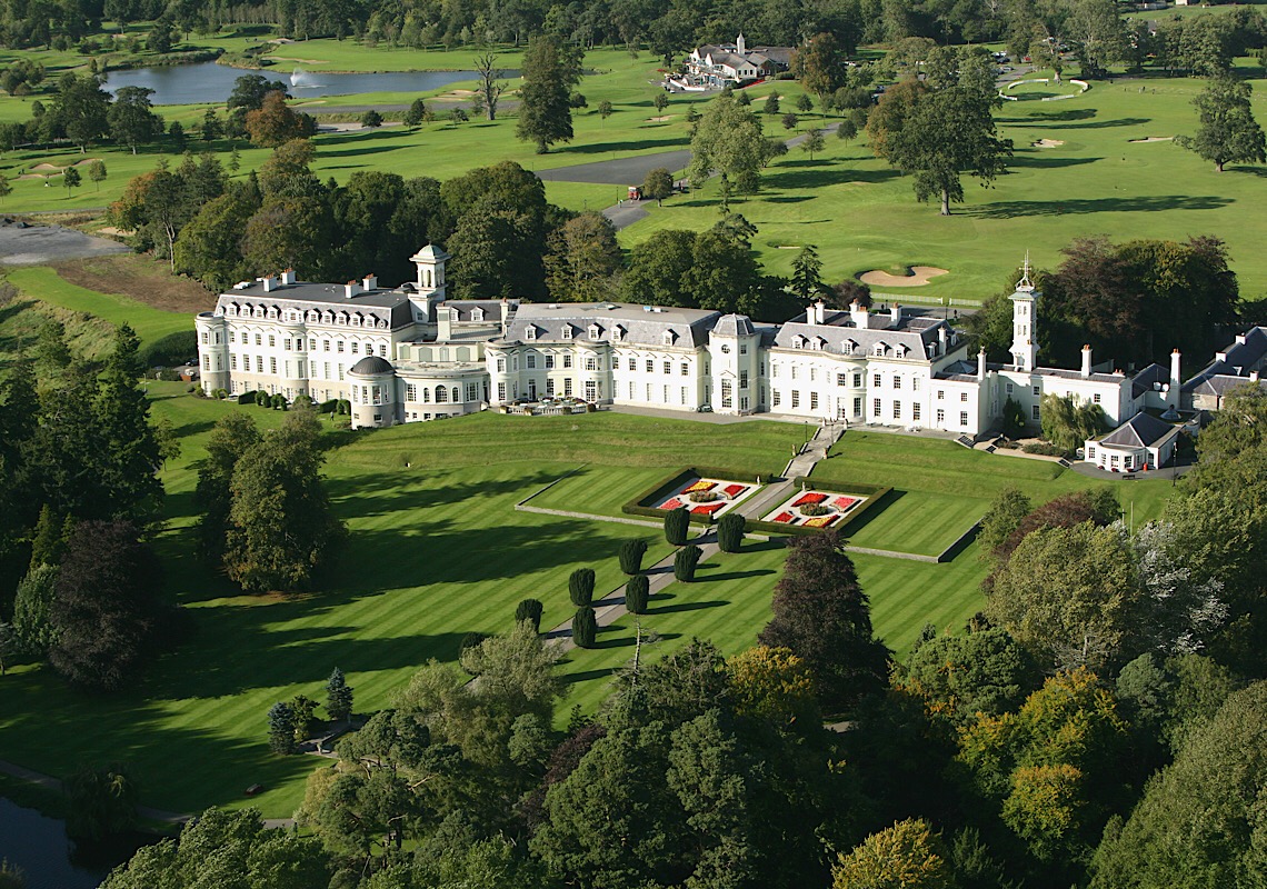 Booking.com recomenda 8 estadias com lindos jardins