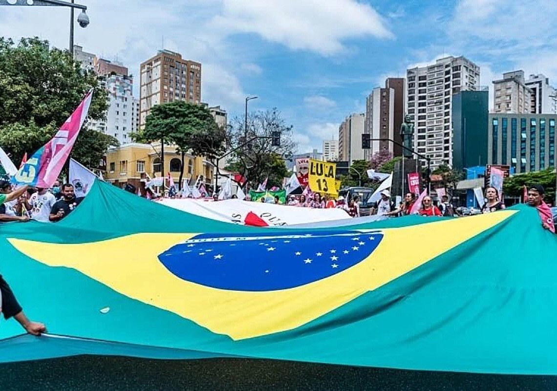 Como ficar bem neste Brasil?