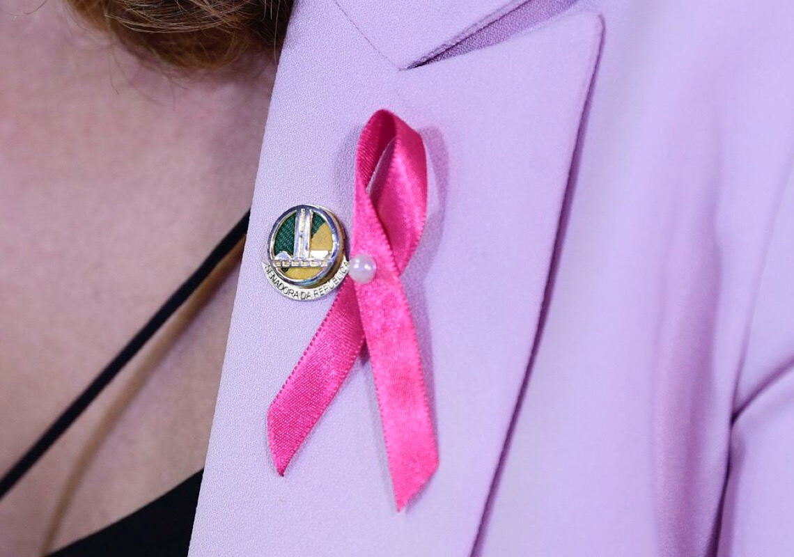 Outubro Rosa: obesidade é fator de risco para câncer de mama