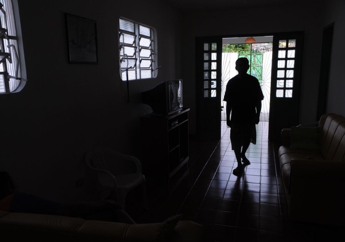Especialista explica como as pressões sociais afetam a saúde mental