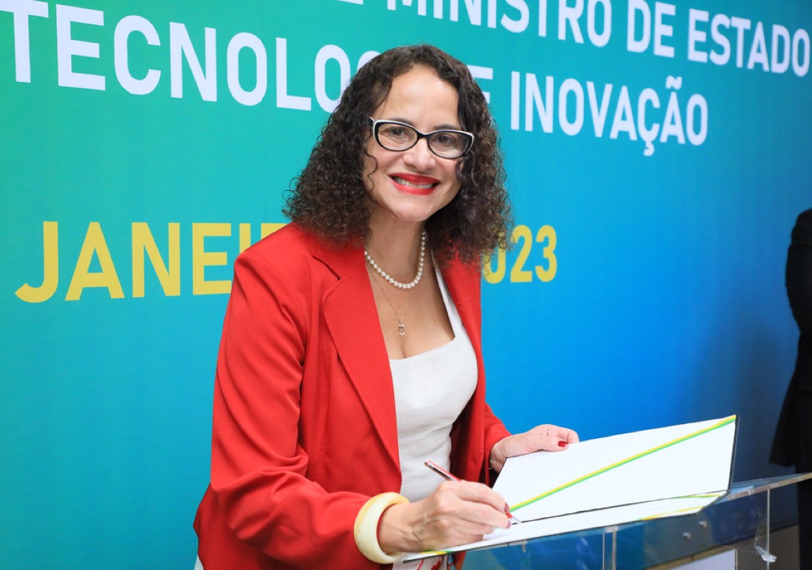 China é parceiro-chave na industrialização da ciência e tecnologia brasileira, diz ministra