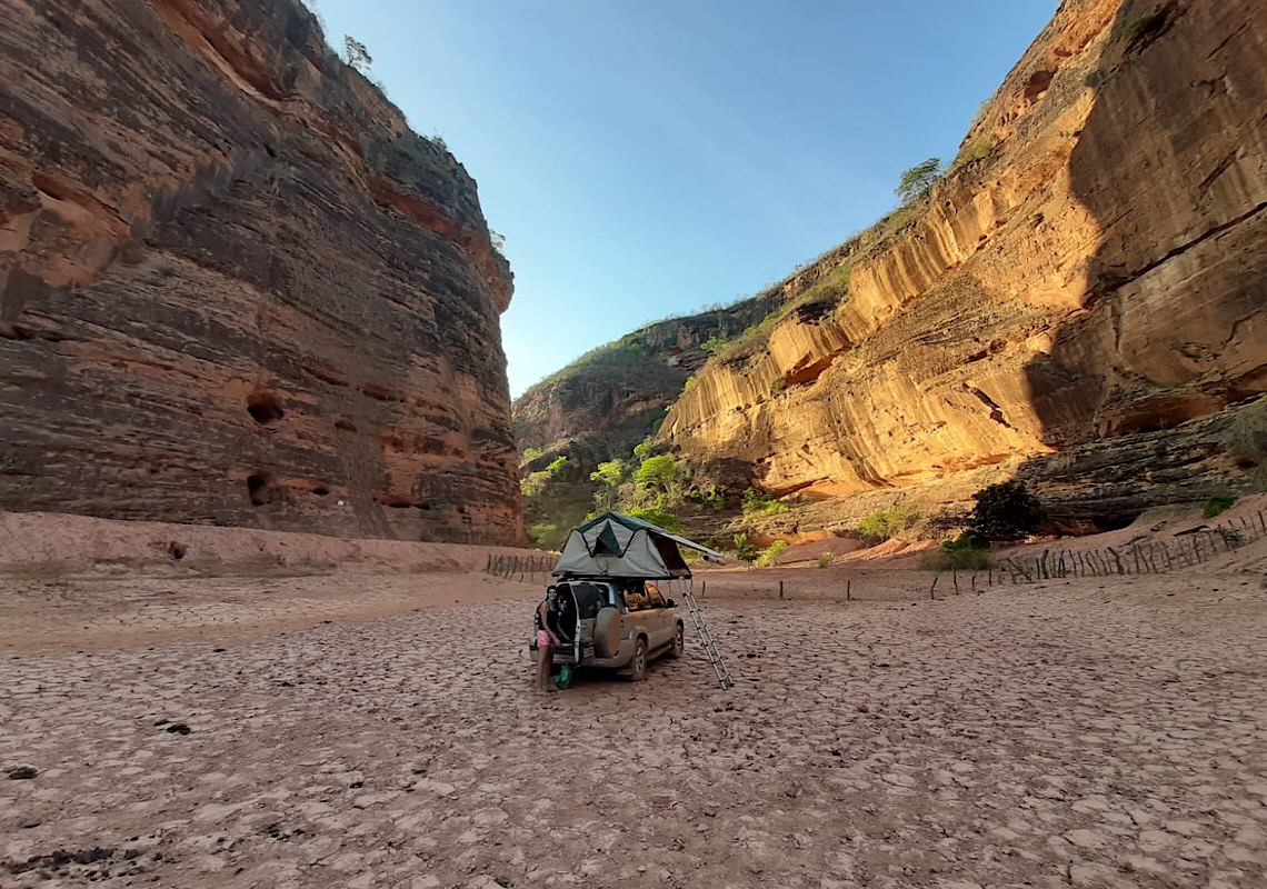 Família brasileira vai dar a volta ao mundo a bordo de motorhome autônomo