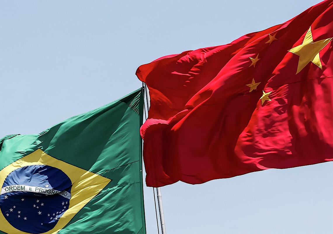 China e Brasil vão se livrar do dólar em transações dentro do BRICS, dizem especialistas